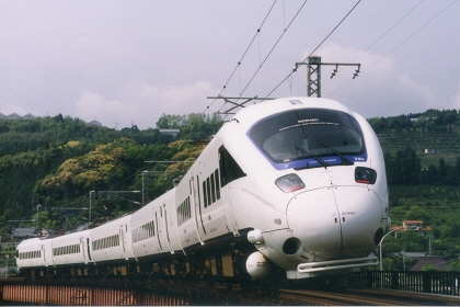 [885系ソニック]