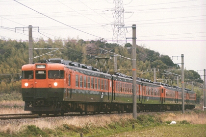 [165系日根野車 (328M)]