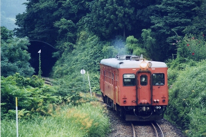 [朱色キハ52(420D)]
