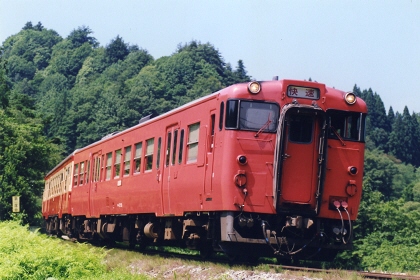 [快速「べにばな」]