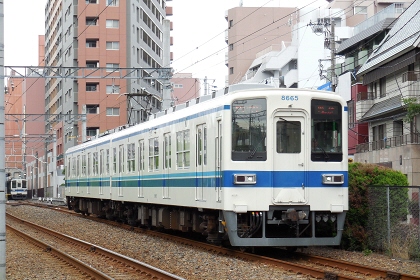 [東武8000系]