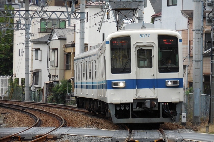 [東武8000系]